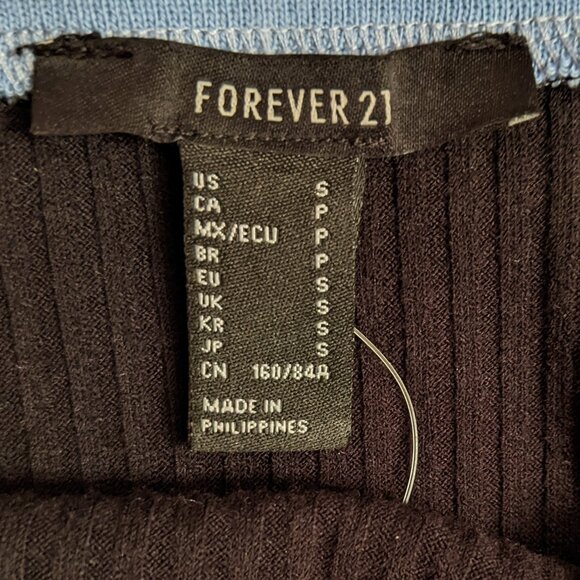 NWT Cropped Tank Top - Picture 3 of 6